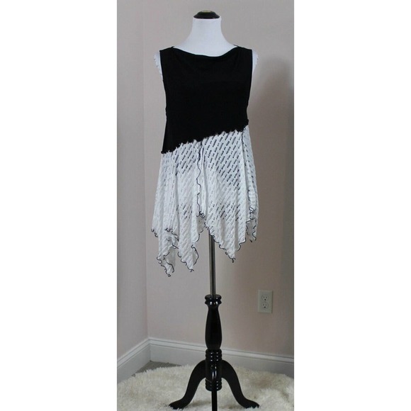 GISELLE SHEPATIN Sz M Medium Black White Mesh Tank Sleeveless Top NWT 288.00 - Picture 1 of 7
